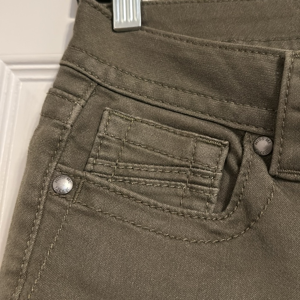 Miss Me Signature Skinny Jeans - Picture 6 of 12